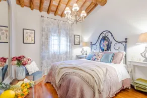 Luxury Tuscany Villa on the hill with private pool - Image 3