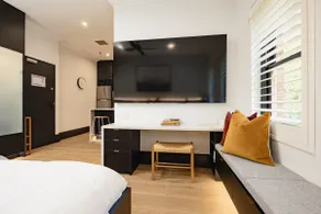 The Copper Bourke Central City Haven - Image 5