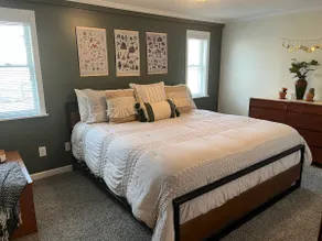Story Book 3-bedroom/2-bath Bungalow, Free Parking - Image 4