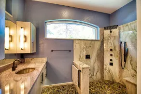 Spacious 3 Br Home w/ Pool- 1 mile walk to beach - Image 4