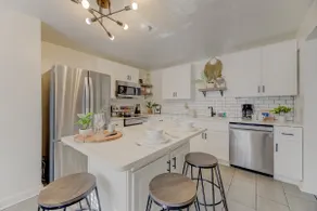 Funky River Caravan Apt - Image 2