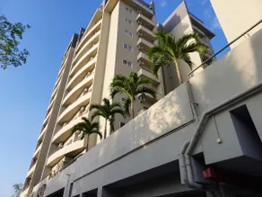 Lovely 3-bedroom apartment with pool - Image 2