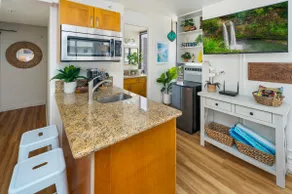 Surf Shack Waikiki-Ocean Views & Newly Renovated! - Image 3