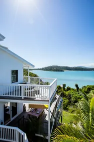 Pineapple House Whitsundays - Image 2