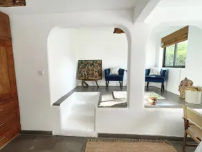 A stunning 2 bedroom house, Lavington - Image 4