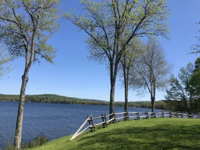 Salem Lakeside Cottage in the Northeast Kingdom! - Image 4