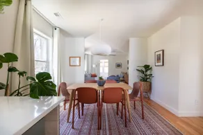 Warm and Welcoming 3-Bedroom Cottage - Image 4