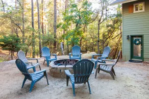♨ Acre Retreat w/ HotTub ♨ Secluded in the National Forest ♨ 9mi to downtown ♨ - Image 5