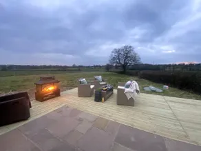 Rural Barn by Bham Nec with Games Room and Hot Tub - Image 4