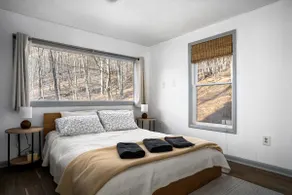 Secluded Mountain Cabin on 5 Acres Near Lake - Image 4