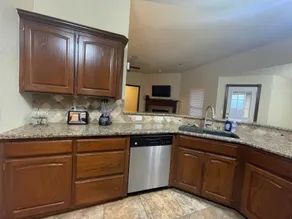 Large 4bed 3bath Lawton/Ft Sill home! - Image 4