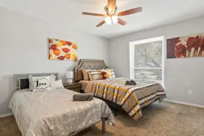 3BR Family Home w/ Game Rm, Fast Wi-fi | Sleeps 8 - Image 5
