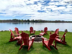 Beautiful 4-Bedroom Cottage on Buckhorn Lake - Image 2