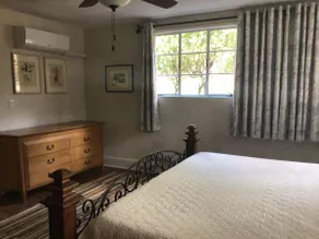 Lake View Apartment on Melrose Bay - Image 4