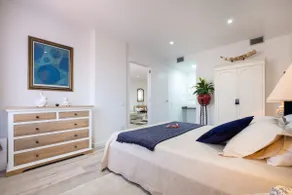2 BDR KING SUITE • Sunny • Fabulous • Eixample •5＊ - Image 2