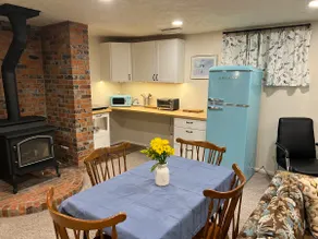 Adorable Basement Suite with Kitchen & Fireplace - Image 4