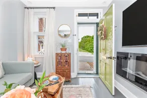 Garden Retreat on Carroll Creek + Free Parking - Image 5