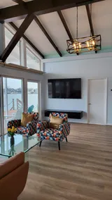 Waterfront Getaway Just 40 Min from Manhattan! - Image 5