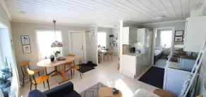 Nice guest house by the lake - Image 4