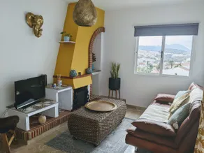 Romantic Getaway, Panoramic Views, Pool & Hot Tub. - Image 4