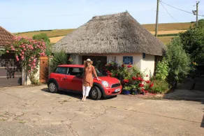 The Nest - Thatched seaside country cottage for two - Image 5