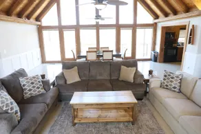 Spacious 5-Bedroom Home on Lake Cumberland! - Image 3