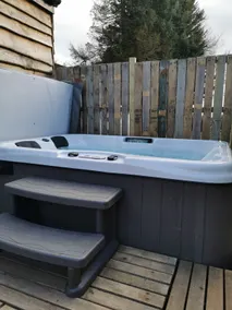 Five Acres Lodges- Hidden Hot tub retreats - Image 3