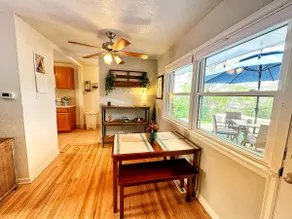 Entire 2 bdrm home w/ gated backyard pet friendly - Image 4