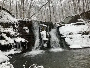 Private Waterfall Retreat on 10 acres - Image 2