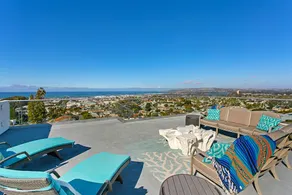 Oceanview Luxury Home - 5 Bedroom - 5 Baths - 3 Decks - Walk to Beach - Image 3