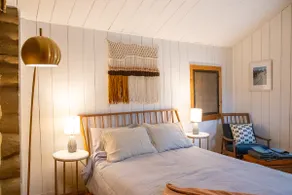 Cozy Log Cabin Mountain Views - Image 5
