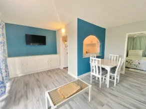 1 Bed Apartment/Condo - Image 3