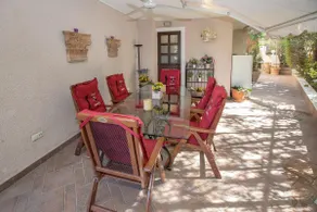 Exceptional Villa in Voula near the sea - Image 5