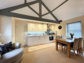Arthurs Cottage -Charming Courtyard Cottage in the heart of Kendal, The Lake District - Image 2