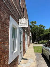 King Size Suite located in Downtown Ocean Springs - Image 4
