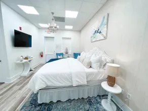 King Size Suite located in Downtown Ocean Springs - Image 5