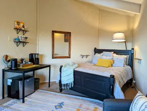 Mendocino Ocean Suite with hot tub in the redwoods - Image 4