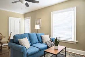 Explore CO - Wlkbl Prvte Upper Unit/Patio/Fire Pit - Image 3