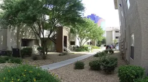 One bedroom with hot tub & 2 pools close to strip - Image 3