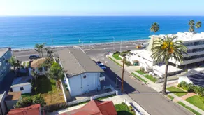 Beachside condo #A with 2bd /2 bath - Image 4