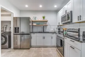 Spacious Home located Hollywood/free parking - Image 3