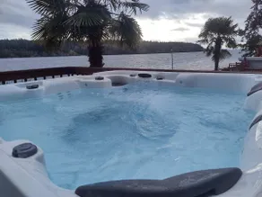 \"Ostrich Nest\" private island beachfront with HOT TUB and kayaks - Image 2