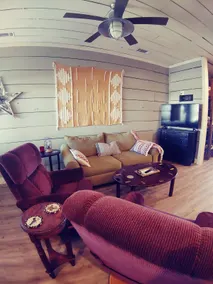Amazing Riverfront Bungalow with mountain views! - Image 3