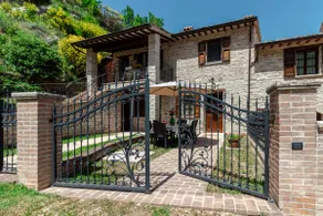 Casale di Naro Agritourism - Il Bianco Preggiato - Image 3