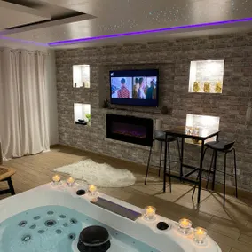 Lovely apartment with a hot tub and sauna - Image 4
