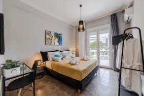 Bijou apartment in Glyfada center - Image 3