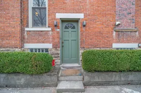 Urban Loft 2-story 1BR Near DT on Historic Street - Image 2