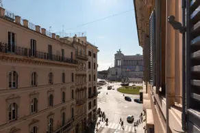 iFlat Corso Deluxe Apartment - Image 2