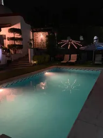 VACATION HOME WITH POOL AND GARDEN - Image 4