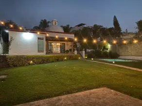 VACATION HOME WITH POOL AND GARDEN - Image 5